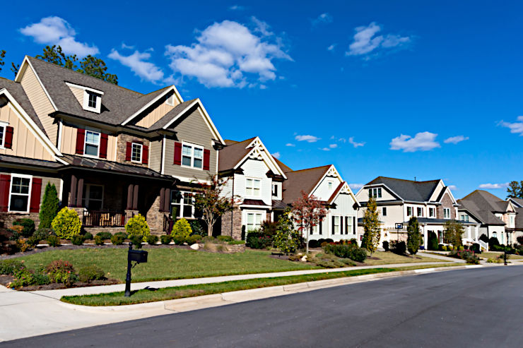 RowOfHouses-Street_740x493 RowOfHouses-Street_740x493